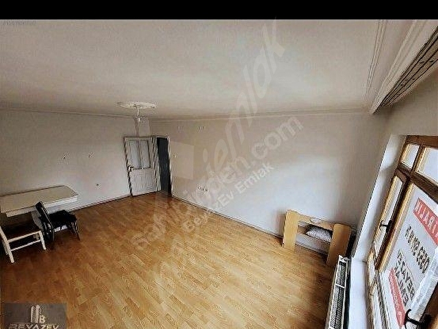 Etimesgut  kiralık daire yüksek giriş balkonlu altında daire var 13 yillik bina - Görsel 5