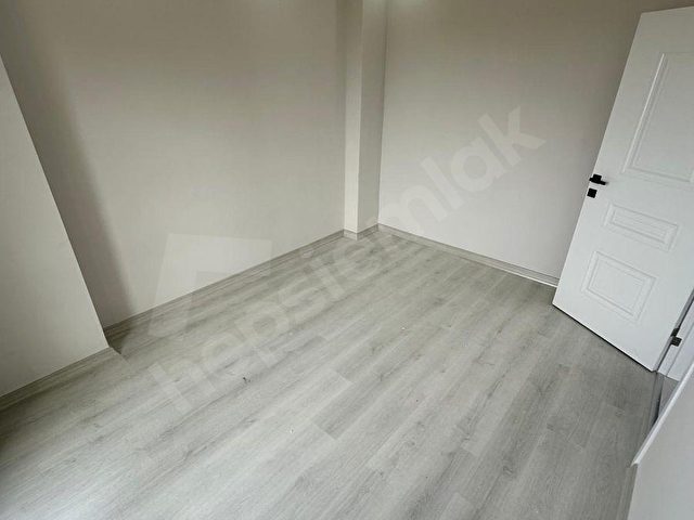 CUMHURİYET MAHALLESİNDE OTURUMA HAZIR 2+1 DAİRE VİRA GAYRİMENKUL - Görsel 14