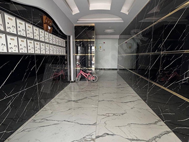 CUMHURİYET MAHALLESİ MERKEZE YAKIN LOKASYONDA SATILIK GENİŞ 2+0 DAİRE - Görsel 12