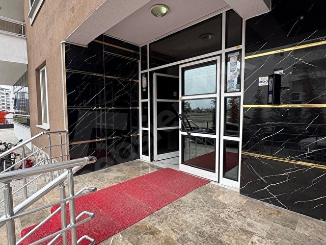CUMHURİYET MAHALLESİ MERKEZE YAKIN LOKASYONDA SATILIK GENİŞ 2+0 DAİRE - Görsel 13