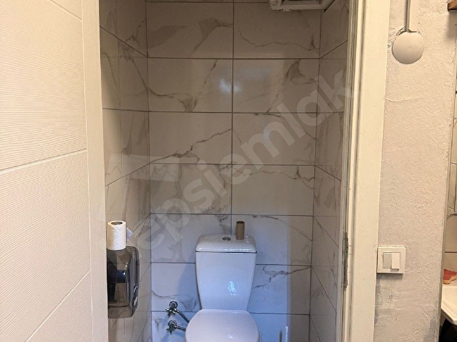 İstanbul Kadıköy Merdivenköy Mahallesi Molla Sokakta bulunan 67 m² kullanım alanına sahip dükkanımı - Görsel 10