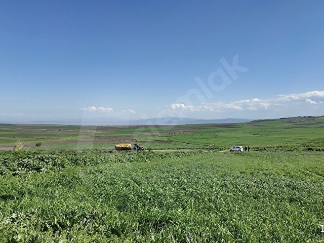 %50 İKİ KAT 539 M2 GÖL MANZARALI YAN YANA 3 ARSA - Görsel 15