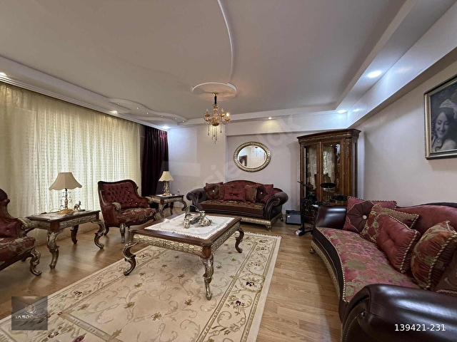 GÜVENEVLERDE SATILIK ULTRA LÜX 4+1 BAKIMLI DAİRE - Görsel 25