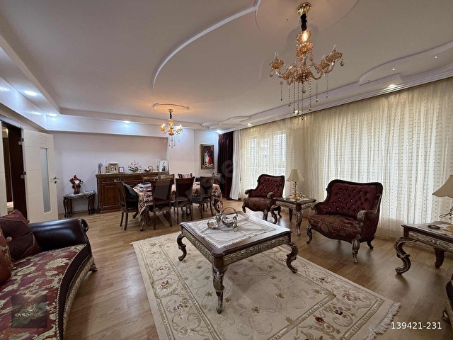 GÜVENEVLERDE SATILIK ULTRA LÜX 4+1 BAKIMLI DAİRE - Görsel 28