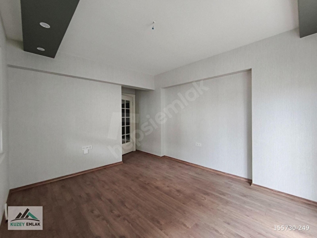 KUZEY EMLAKTAN-EBEVEYN BANYOLU-GİYİNME ODALI 3+1 LÜKS DAİRE - Görsel 15