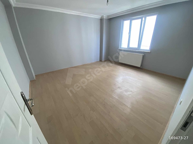 TUZLA AYDINLI MERKEZDE ARAKAT MERKEZİ KONUMDA GENİŞ 2+1 DAİRE - Görsel 7