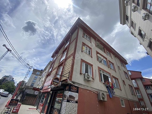 TUZLA AYDINLI MERKEZDE ARAKAT MERKEZİ KONUMDA GENİŞ 2+1 DAİRE
