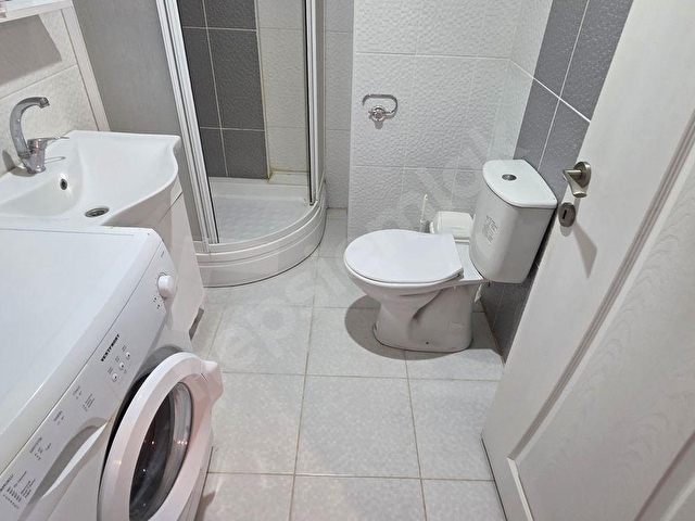 ATATÜRK MAHALLESİNDE 1+1 EŞYALI KAPALI BALKONLU KİRALIK DAİRE - Görsel 16