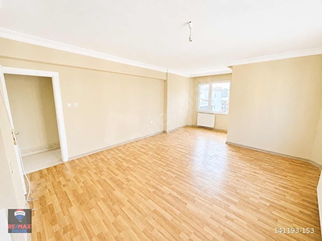 REMAX PARK BARLAS GÜRLERDEN ANA YOLA YAKIN FIRSAT 3+1 DAİRE - Görsel 7