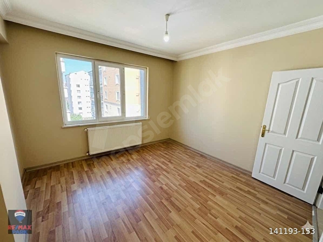 REMAX PARK BARLAS GÜRLERDEN ANA YOLA YAKIN FIRSAT 3+1 DAİRE - Görsel 21