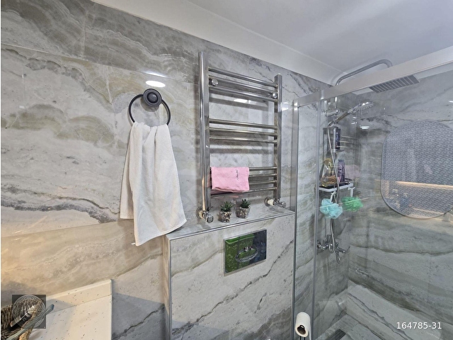 ÖVEÇLER NARLI SK. TEPEDEN TIRNAĞA YENİLENMİŞ ZİNDE 3+1 DAİRE - Görsel 12