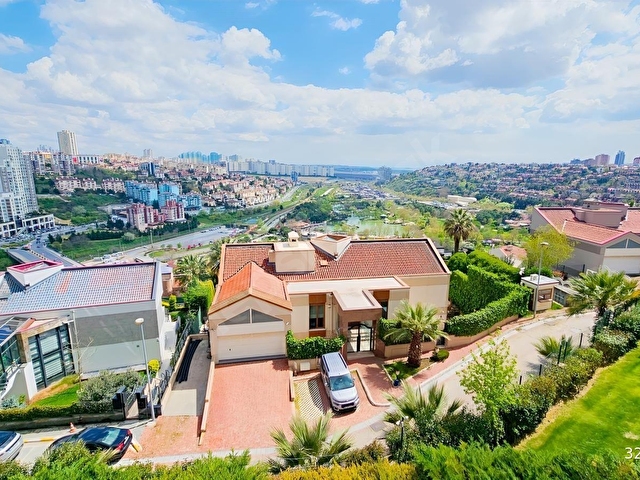 Bahçeşehir Park ( Hillpark) Full Tadilatlı 4+1 Boş Satılık Daire
