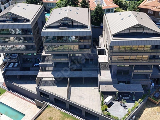 ÜSKÜDAR BEYLERBEYİ SARAYINA KOMŞU BOĞAZ MANZARALI 420 M2 6+2 DUBLEKS