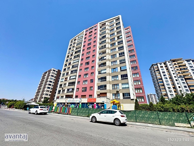 YAKUT MAH CADDE ÜZERİ ÖDÜL PREMİUM SİTESİNDE 4+1 KİRALIK DAİRE - Görsel 2