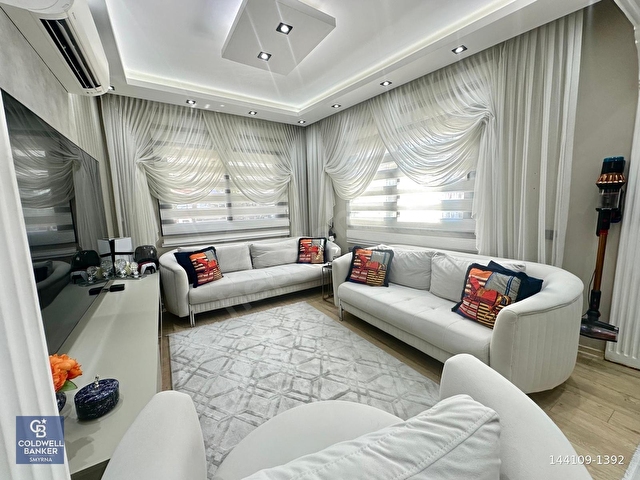 GÜRÇEŞMEDE RESTORASYONLU MANZARALI VE GENİŞ TERASLI 4+1 TRİPLEX - Görsel 8