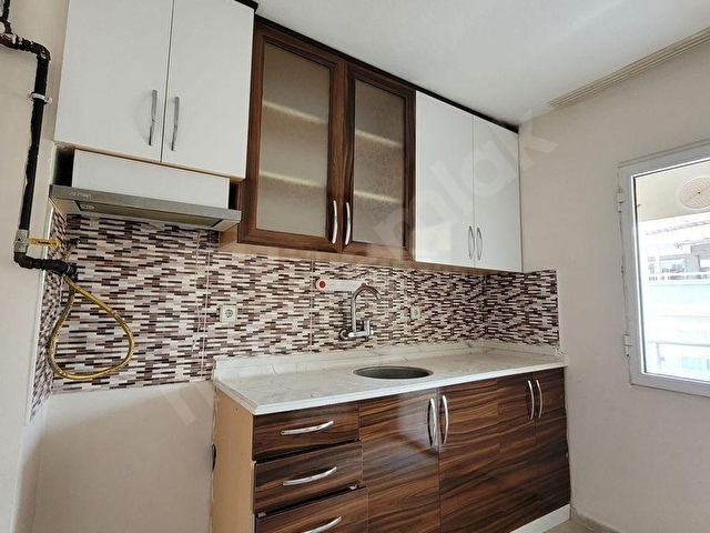 ÇİĞLİ YENİMAHALLE DE MUHTEŞEM KONUMDA 3+1 KİRALIK DAİRE - Görsel 9