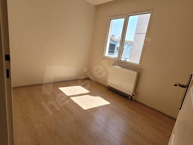 ÇİĞLİ YENİMAHALLE DE MUHTEŞEM KONUMDA 3+1 KİRALIK DAİRE - Görsel 12