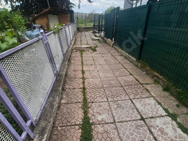 BATIKENT KARDELEN GÜVENÇ 2 SİTESİNDE SATILIK FULL YAPILI TRİPLEX