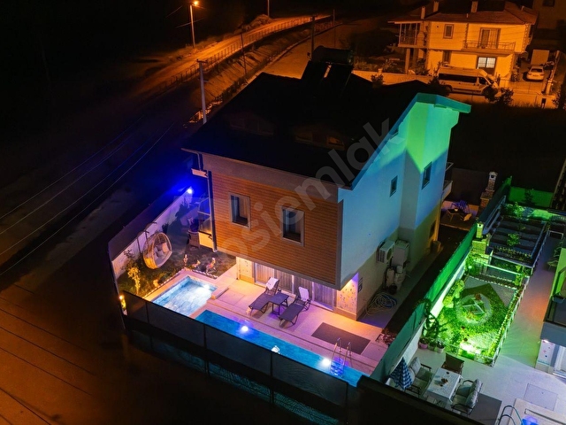 Günlük Kiralık 4 Odalı Villa - Muğla Seydikemer Gerişburnu Mahallesi - 10 Kişi Kapasiteli - Görsel 30