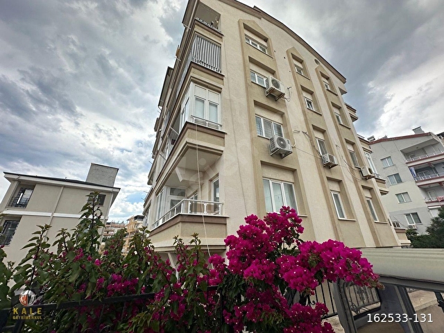 ASANSÖRLÜ BİNDA ARA KAT ÖN CEPHE ÇİFT BALKONLU 2+1 AYRI MUTFAK DAİRE - Görsel 2