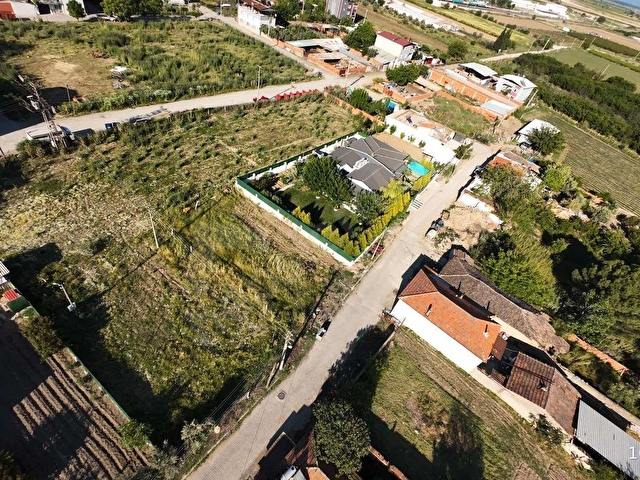 Tek Tapu 372m2 3 Kata İmarlı İnşaat İzinli Arsamız - Görsel 3