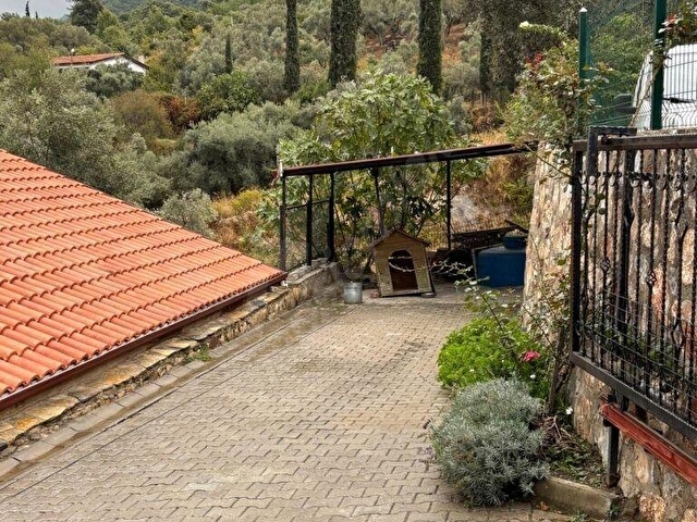 Kuşadası Kirazlı Mahallesi 1 Dönüm Arazi İçinde Satılık 4+1 Havuzlu Müstakil Taş Ev - Görsel 25