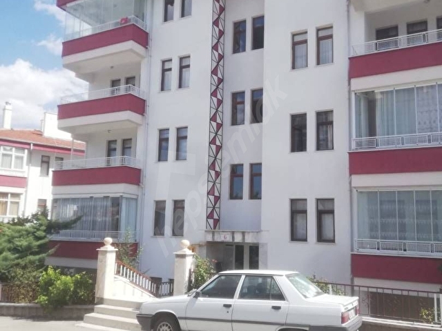 Özişkent Sitesinde 3+1 Kiralık Daire