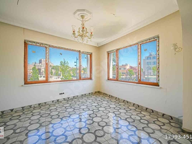 FATİHTE EMSALSİZ! PANAROMİK TERASLI, TUZ ODALI BİNA - Görsel 23