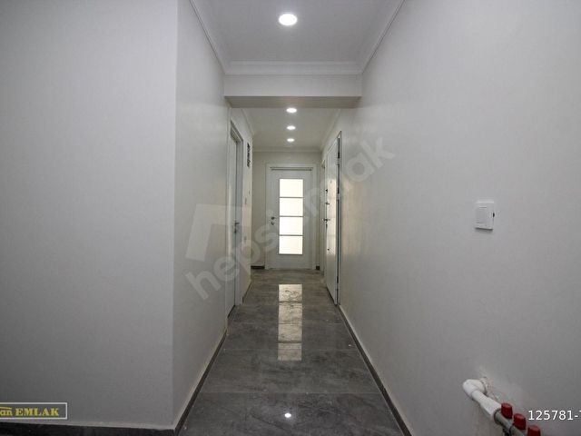 SİYAVUŞPAŞADA SIFIR BİNADA KAPALI OTOPARKLI 3+1 ARAKAT - Görsel 9