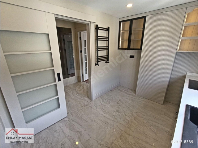 Erenköy Ethem Efendi Caddesi Üzerinde , Caddeye Yakın Yeni Binada 4+1 Daire EMLAK MASASI - Görsel 15