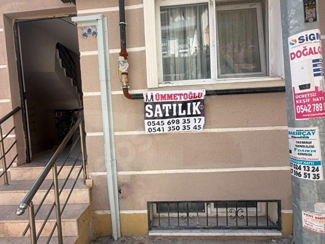 DİKİLİ ÜMMETOLUNDAN 1+1 MERKEZİ KONUMDA 60 m2 FULL EŞYALI DAİRE - Görsel 5