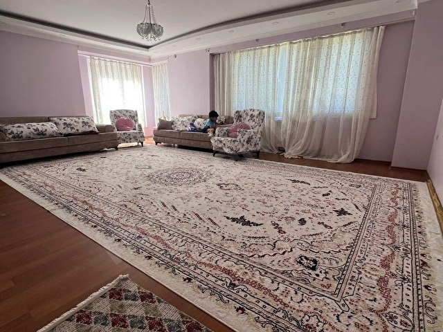 Beylkdüzü Marmara KAVAKLIKENT SİTESİNDE kiralık 3+1 daire