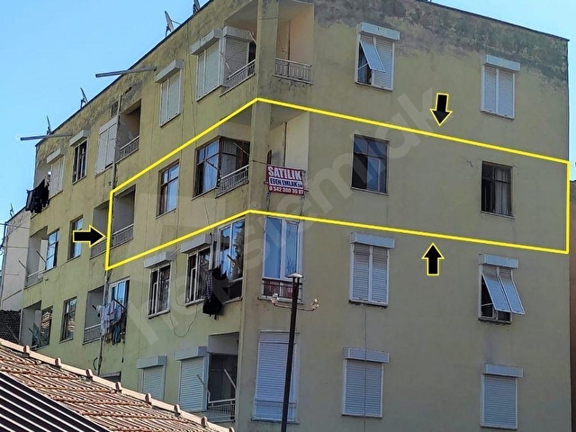 ELMALI MERKEZDE BELEDİYE ALTINDA 140  M2 3+1 SOBALI DAİRE SATILIKTIR
