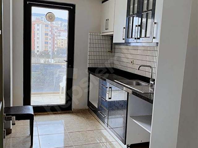 ACİL SATILIK ! PENDİK VELİBABA METROYA YAKIN SATILIK 3+1 DAİRE
