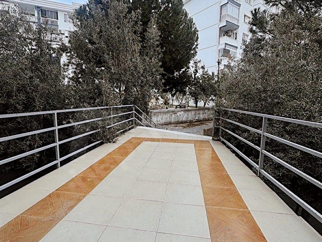 Kuşadası kadınlar Denizinde 3 + 1 satılık daire