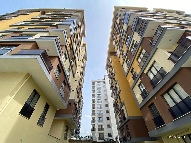 TAŞDELEN MH. DOYAPARK SİTESİNDE 2+1 ARAKAT ORMAN MANZARALI DAİRE