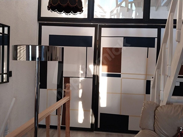 AYVALIK MERKEZDE  DENİZ MANZARALI   2+1 LOFT TARZI ASMA KATLI RUM EVİ - Görsel 15
