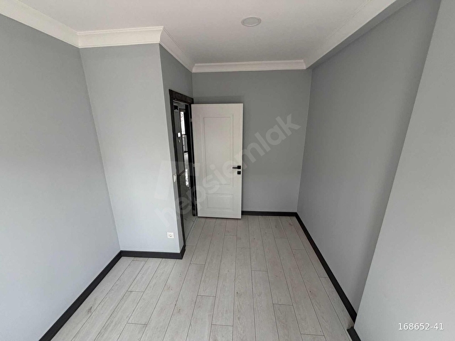 SATILIK 2+1 KUZEY CEPHE SIFIR ARAKAT ASANSÖRLÜ METRO YANI DAİRE - Görsel 11