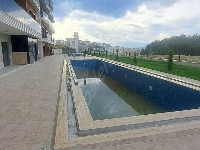Kuşadası Aydın Yolu Ege Mahallesi Girişi Havuzlu Daire - Görsel 3