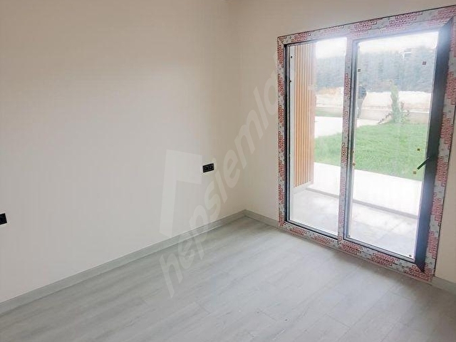 Kuşadası Aydın Yolu Ege Mahallesi Girişi Havuzlu Daire - Görsel 11