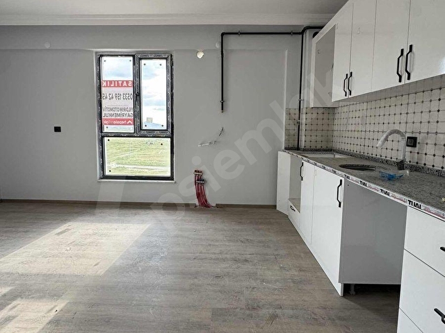 TOROS MAHALLESİ CADDE ÜZERİNDE SATILIK 1+1 GENİŞ SIFIR DAİRE - Görsel 5