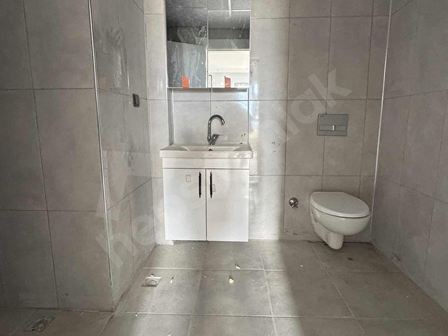 TOROS MAHALLESİ CADDE ÜZERİNDE SATILIK 1+1 GENİŞ SIFIR DAİRE - Görsel 9