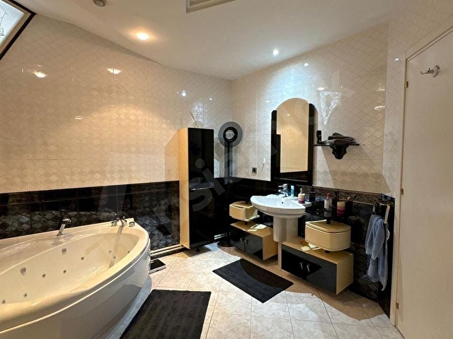 Burgazada Yüzme Havuzlu Full Mobilyalı Kiralık - Görsel 23