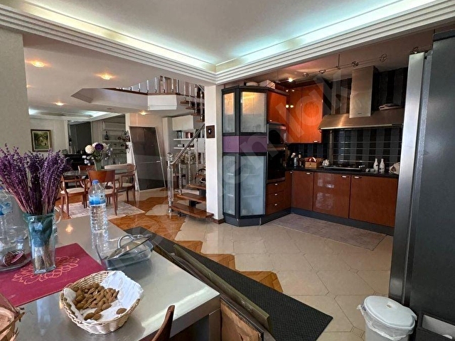 Burgazada Yüzme Havuzlu Full Mobilyalı Kiralık - Görsel 8