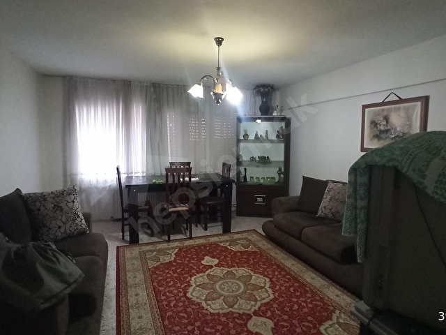 ÖZLER EMLAK-DİKİLİ MERKEZDE 3+1 MOBİLYALI KİRALIK DAİRE - Görsel 4