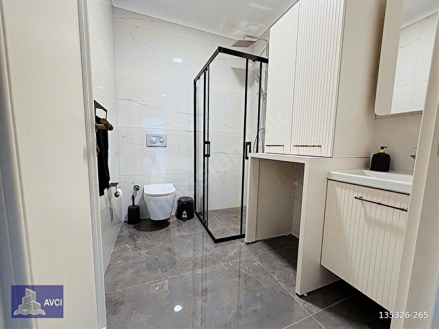 AVCIDAN FENER MARİNEDE DENİZE SIFIR HAVUZ ÖNÜ BAHÇELİ DAİRE ! - Görsel 24