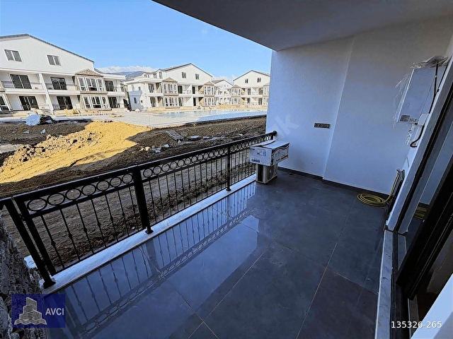 AVCIDAN FENER MARİNEDE DENİZE SIFIR HAVUZ ÖNÜ BAHÇELİ DAİRE ! - Görsel 6