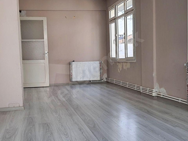 BORNOVA ATA DURAĞINA ÇOK YAKIN 3+1 KİRALIK - Görsel 6