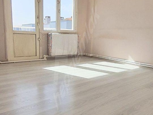 BORNOVA ATA DURAĞINA ÇOK YAKIN 3+1 KİRALIK - Görsel 12