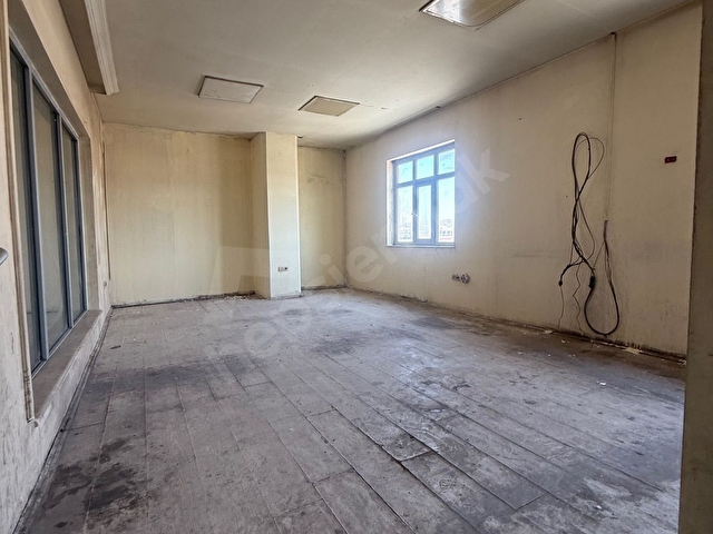 CNR DEN İVEDİK OSB ÖZSAN İŞ MERKEZİNDE 250 M2 KİRALIK İŞYERİ - Görsel 15